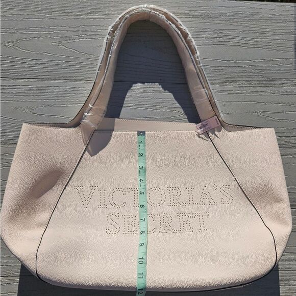 Victoria's Secret Laser Cut Orchid Logo Tote Bag 2020 MSRP $58  Preowned W Tags - Picture 7 of 16